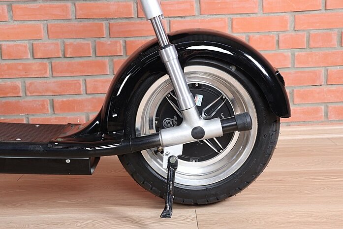 Тест-драйв электроскутеров