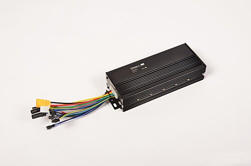 Контроллер Infineon 4, 90В 80А 18 fet (программируемый)